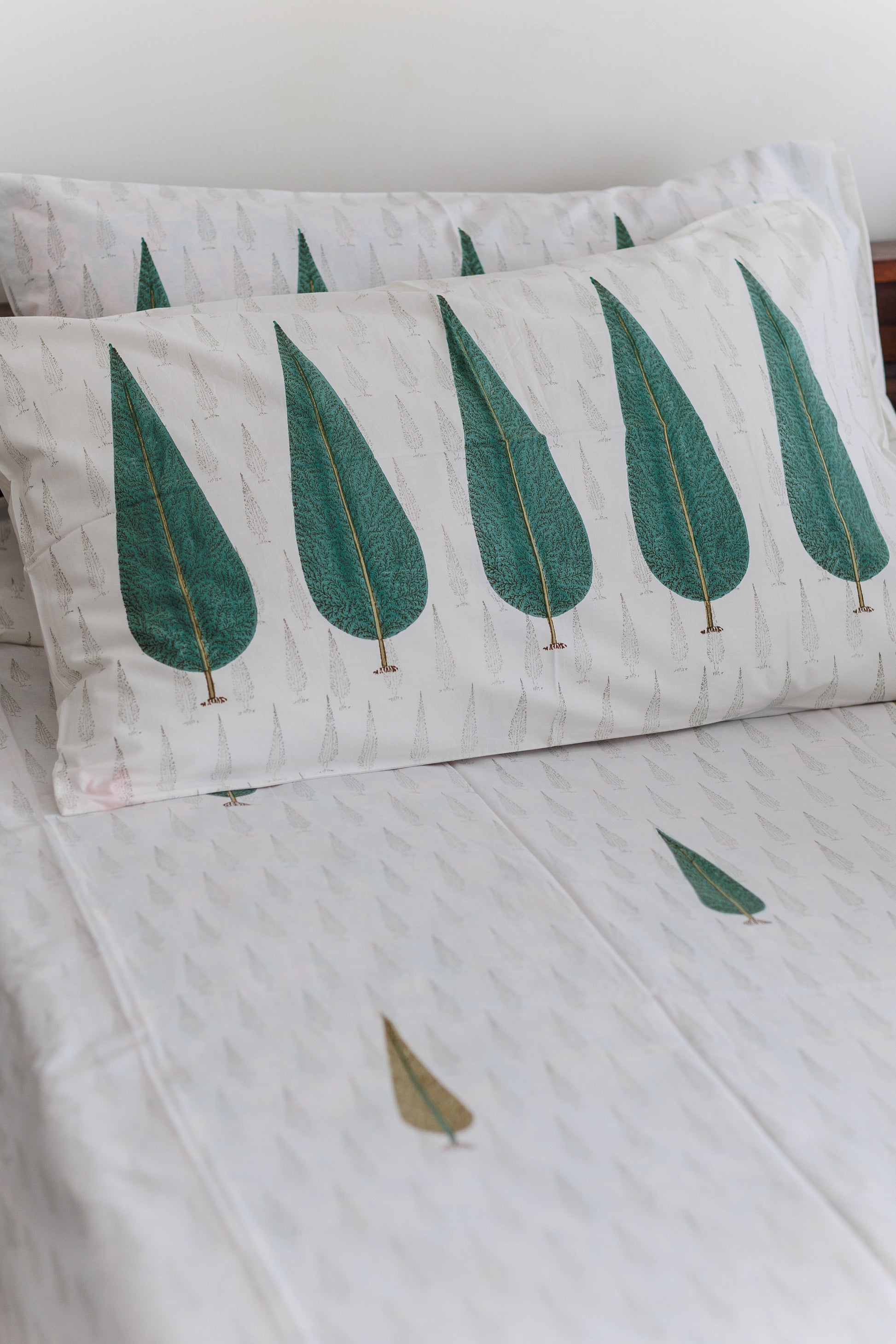 Jaipur Summer Cypress Bedsheet