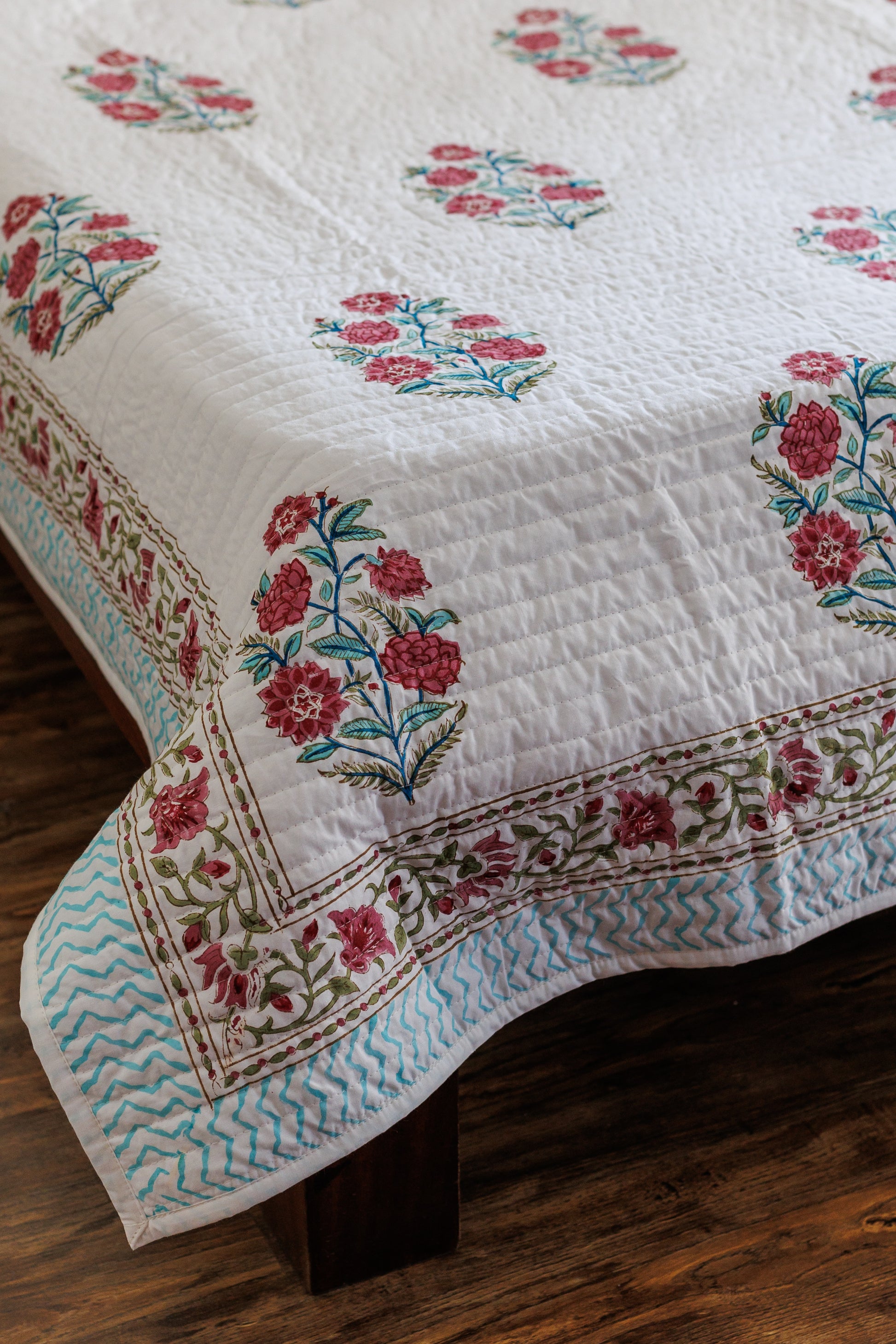 Blockprint Quilted bedspread  in Cotton 