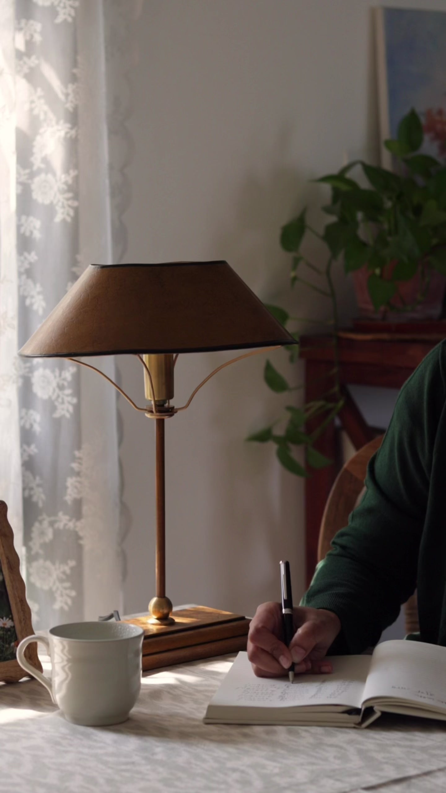 Mustard Vintage Desk Lamp Video 